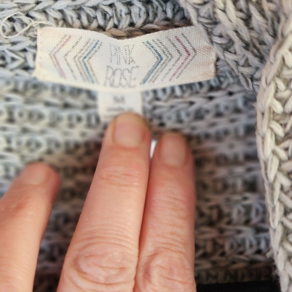 Pink Rose Women's Knit Sweater in Gray‎